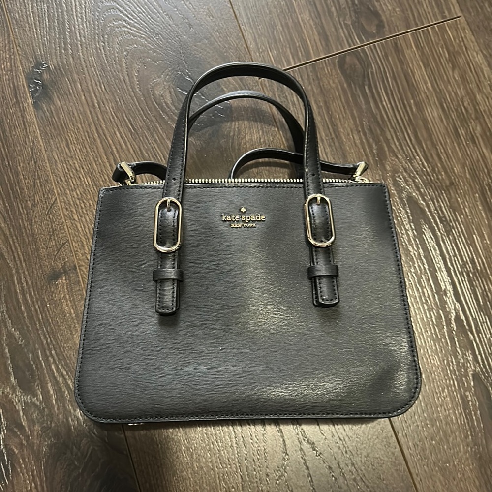 Black Kate Spade Crossbody Small Purse - like new condition
